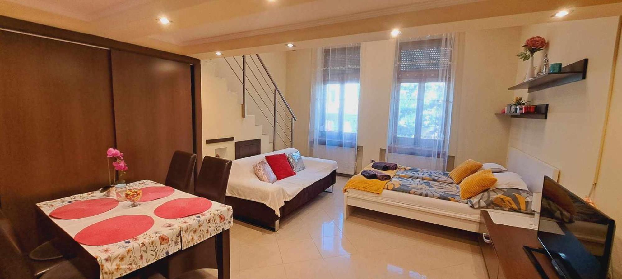 Szandi Belvárosi Apartman Szeged Exterior foto